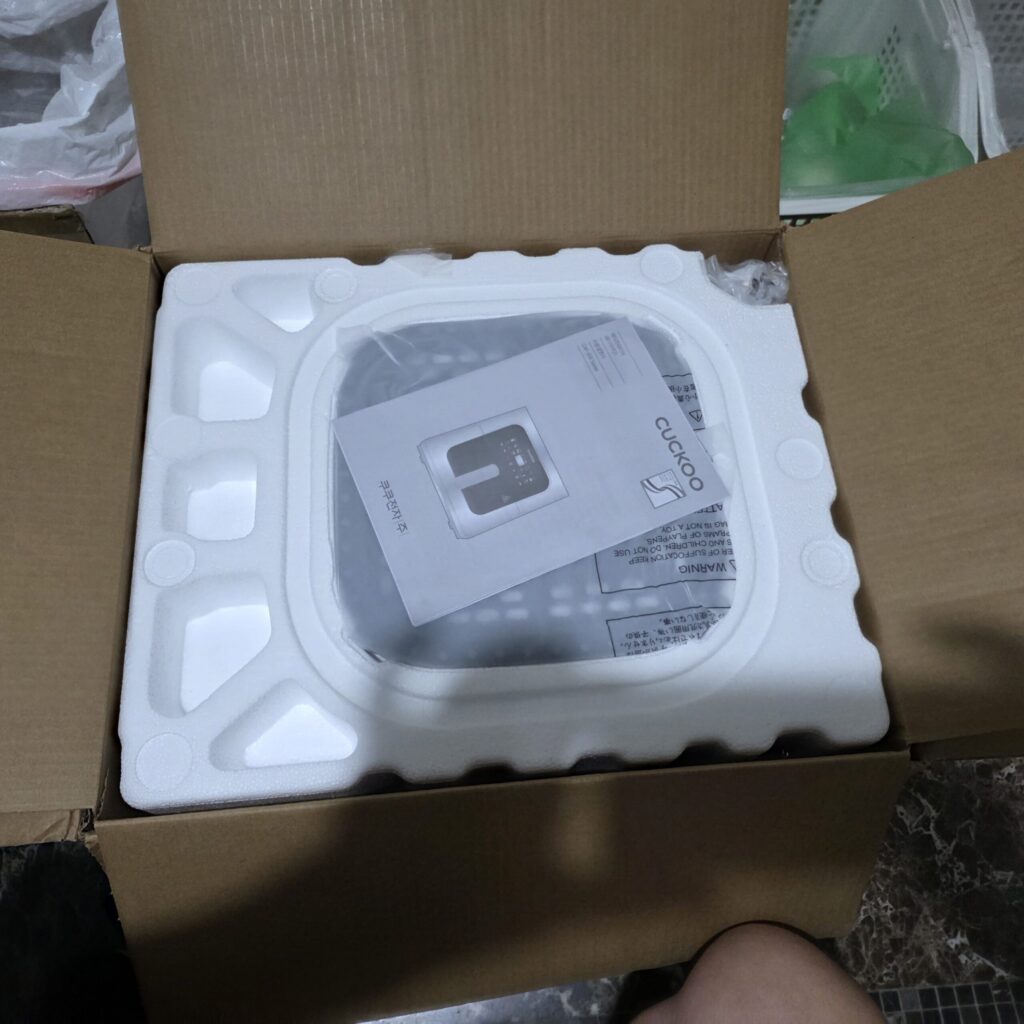 쿠쿠 에어프라이어 8리터 안전하게 포장됨