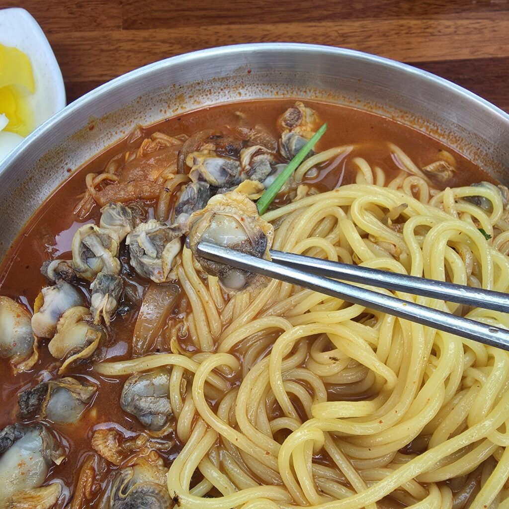 알꼬막짬뽕 맛 평가