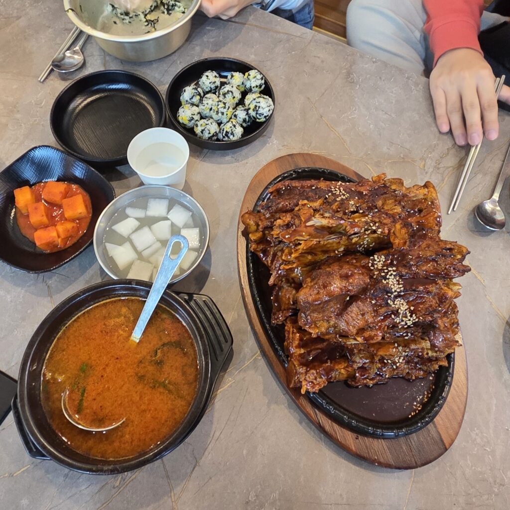 둔산동 뼈구이 한상차림